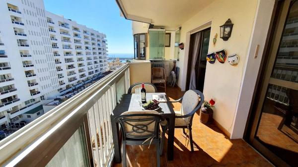 Sprzedaż mieszkania w Piso en Calle Martínez Catena, Zona Puerto Deportivo, Fuengirola, Fuengirola
 photo 3