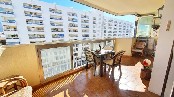 Sprzedaż mieszkania w Piso en Calle Martínez Catena, Zona Puerto Deportivo, Fuengirola, Fuengirola
 photo 4