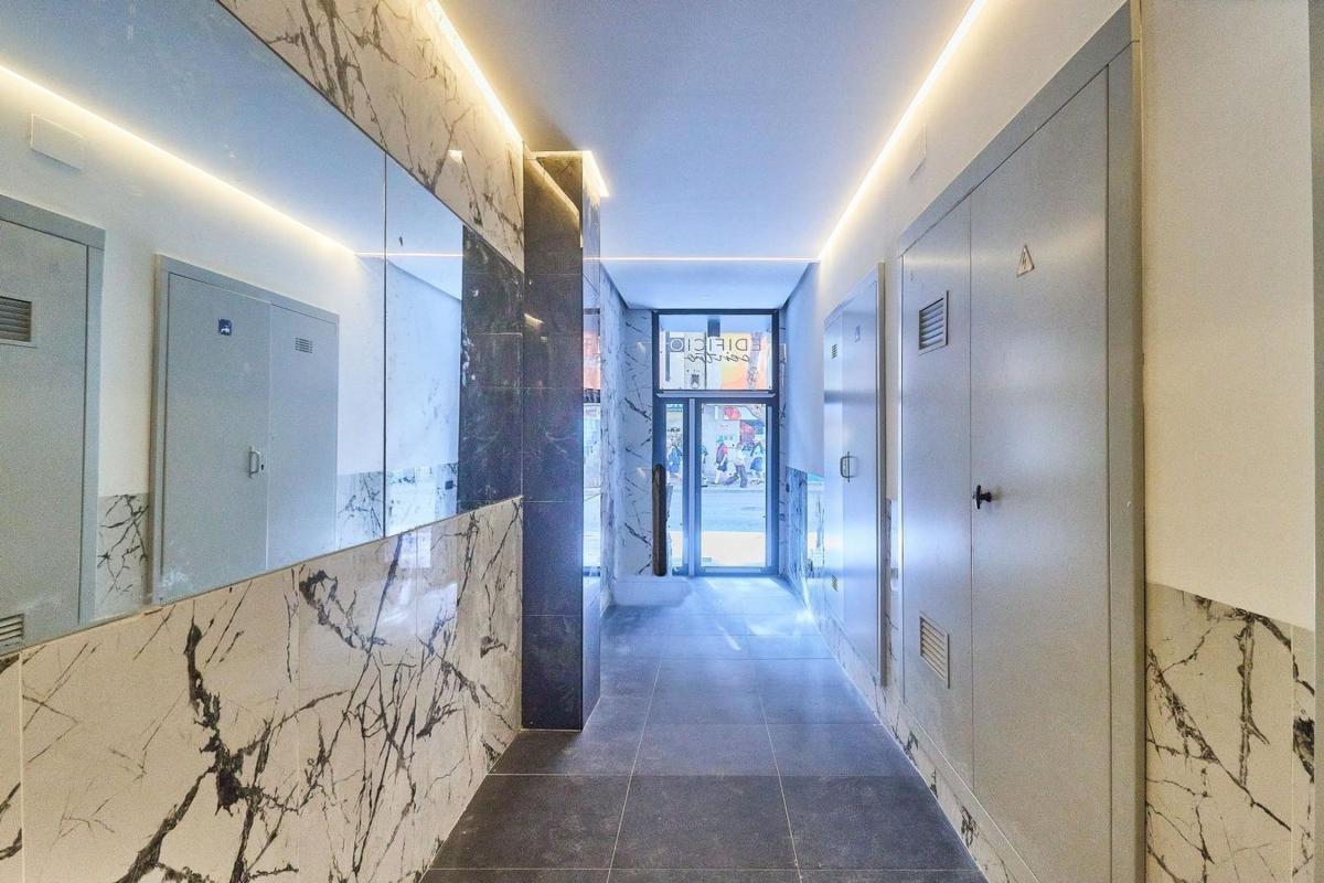 Venta de piso en Piso en Avenida Condes de San Isidro, Zona Puerto Deportivo, Fuengirola, Fuengirola
 photo 5