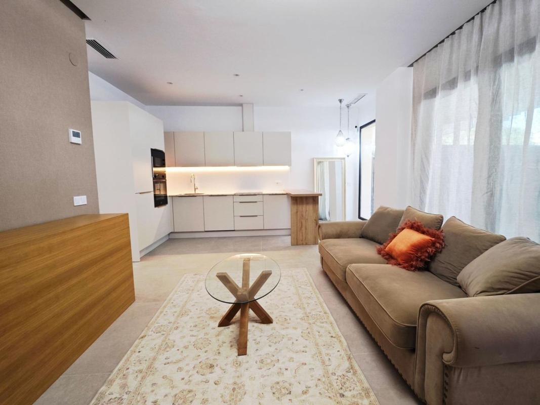Sale of apartment in Piso en Paseo Marítimo Rey de España, Zona Puerto Deportivo, Fuengirola, Fuengirola
 photo 5