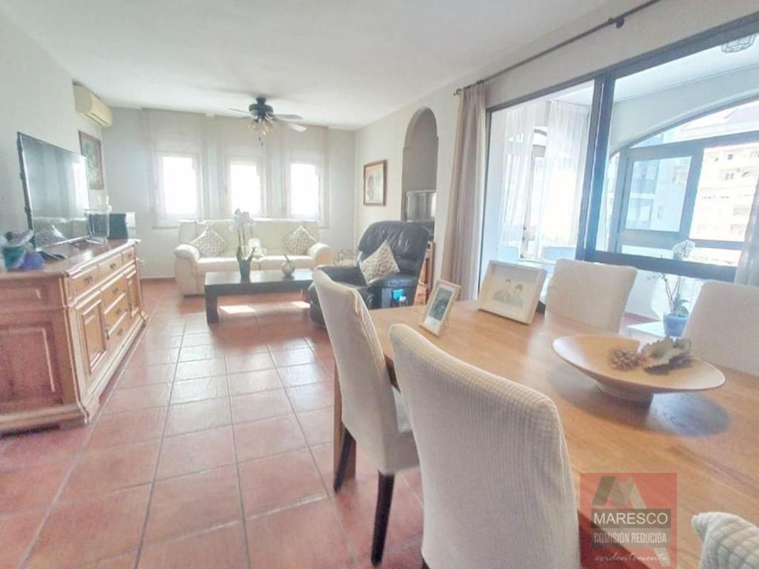Продажа квартиры на Piso en Calle Feria de Abril, Centro Ciudad, Fuengirola, Фуэнхирола
photo 3