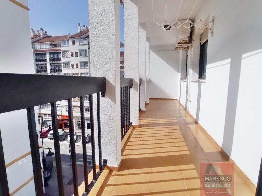 Продажа квартиры на Piso en Calle Feria de Abril, Centro Ciudad, Fuengirola, Фуэнхирола
photo 5