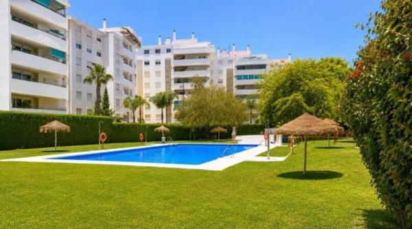 Sale of flat in Piso en Avenida Santa Amalia, 26, Zona Sohail, Fuengirola, Fuengirola
photo 1