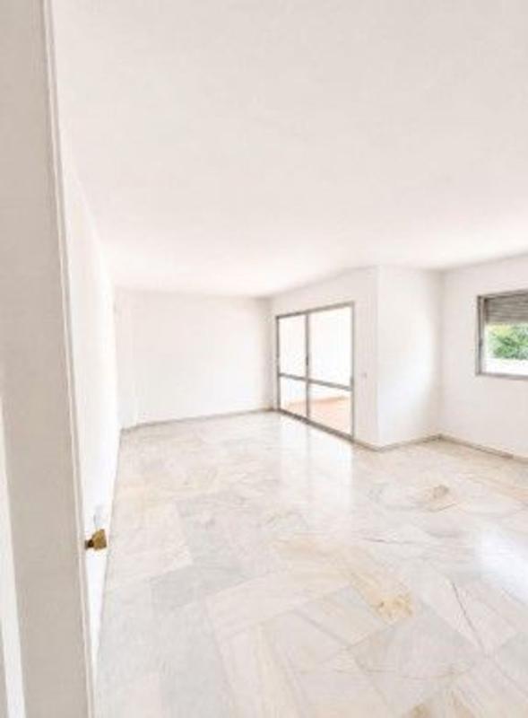 Venta de piso en Piso en Avenida Santa Amalia, 26, Zona Sohail, Fuengirola, Fuengirola
 photo 3