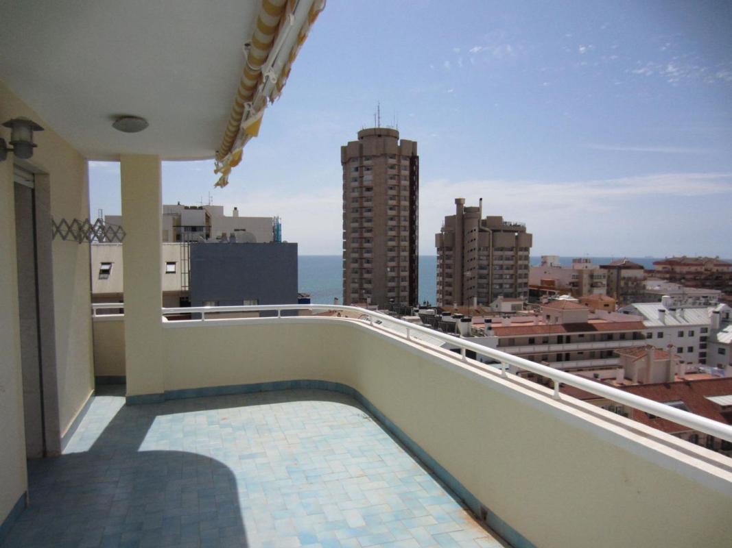 Sale of apartment in Piso en Calle Jacinto Benavente, Zona Puerto Deportivo, Fuengirola, Fuengirola
photo 1