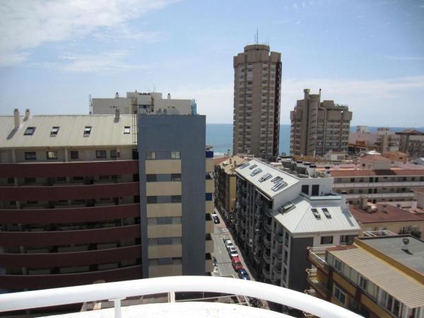 Sale of flat in Piso en Calle Jacinto Benavente, Zona Puerto Deportivo, Fuengirola, Fuengirola
thumbnail 2