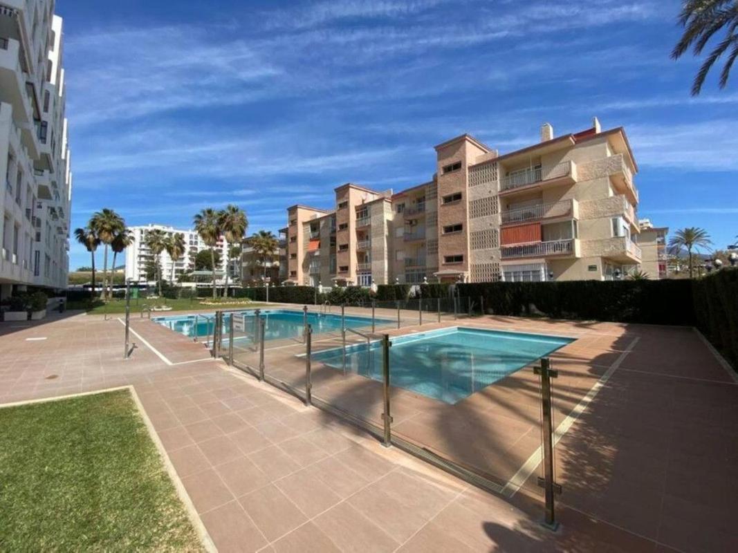 Venta de piso en Piso en Avenida Fuengirola, 2, Las Gaviotas, Fuengirola, Fuengirola
photo 2
