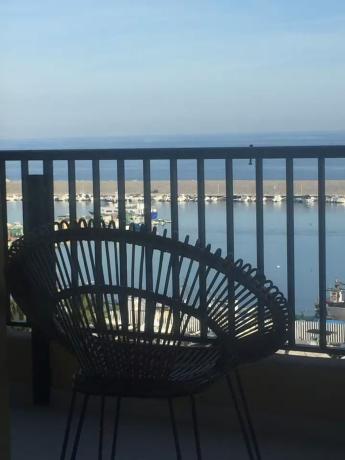 Venta de piso en Piso en Paseo Marítimo Rey de España, Zona Puerto Deportivo, Fuengirola, Fuengirola
 photo 2