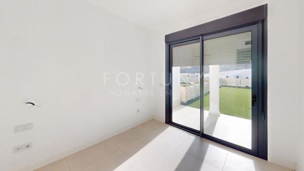 Продажа квартиры на Piso en Avenida Fuengirola, 48, El Higuerón, Fuengirola, Фуэнхирола
 photo 1