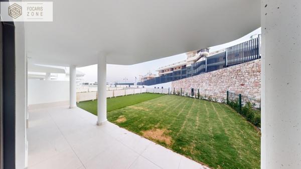 Sale of flat in Piso en Avenida Fuengirola, El Higuerón, Fuengirola, Fuengirola
thumbnail 2