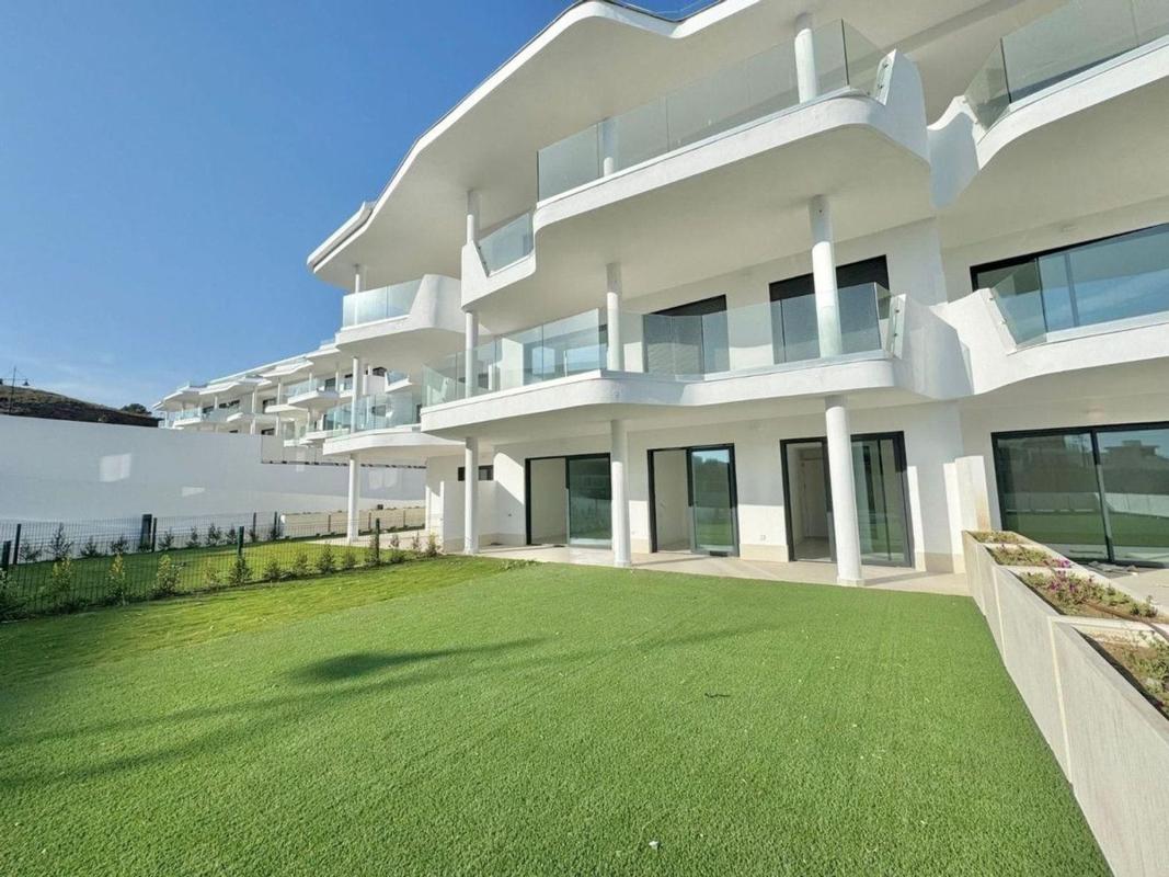 Sale of apartment in Piso en Avenida Fuengirola, El Higuerón, Fuengirola, Fuengirola
photo 2