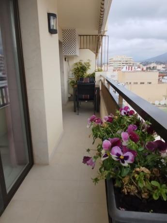 Venta de piso en Piso en Calle Pintor Nogales, Zona Puerto Deportivo, Fuengirola, Fuengirola
 photo 3