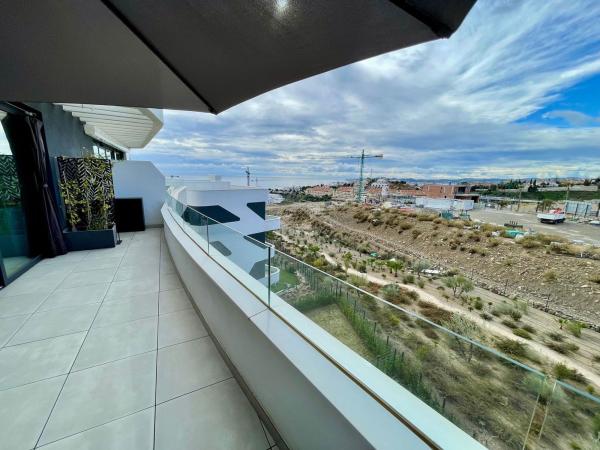 Venta de piso en Piso en El Higuerón, Fuengirola, Fuengirola
photo 1