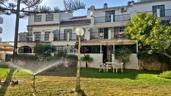 Chalet adosado en Los Boliches, Fuengirola photo 1