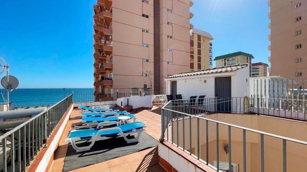 Duplex na sprzedaż w Dúplex en Calle Marina Nacional, Zona Puerto Deportivo, Fuengirola, Fuengirola photo 2