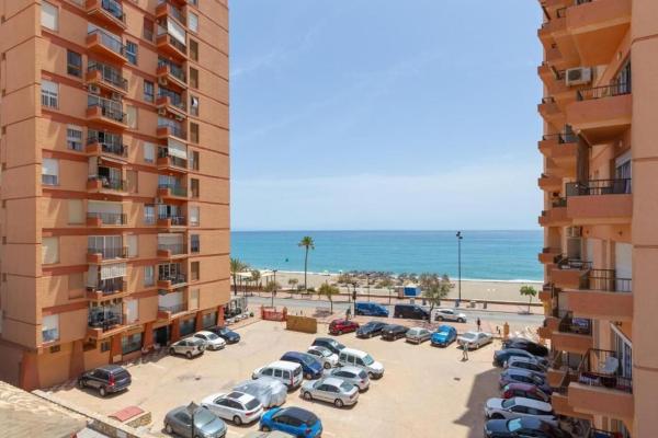 Duplex na sprzedaż w Dúplex en Calle Marina Nacional, Zona Puerto Deportivo, Fuengirola, Fuengirola photo 3