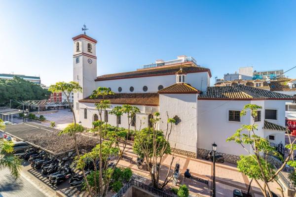 Venta de piso en Piso en Plaza de la Constitución, 16, Zona Puerto Deportivo, Fuengirola, Fuengirola
thumbnail 2