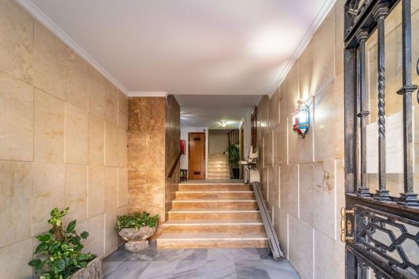 Venta de piso en Piso en Plaza de la Constitución, 16, Zona Puerto Deportivo, Fuengirola, Fuengirola
 photo 4