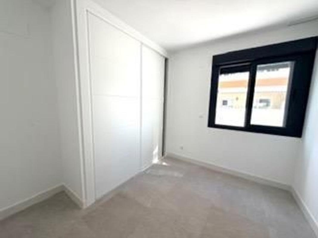 Venta de piso en Piso en Zona Puerto Deportivo, Fuengirola, Fuengirola
photo 5