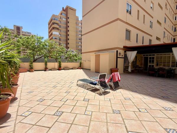 Venta de piso en Piso en Avenida Nuestro Padre Jesús Cautivo, 43, Los Boliches, Fuengirola, Fuengirola
 photo 3