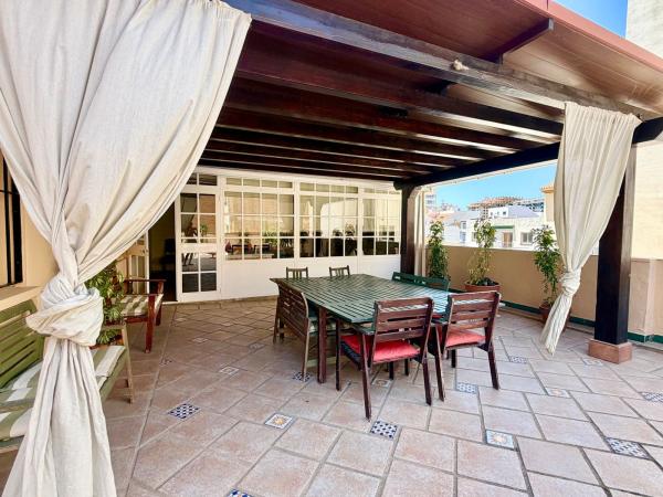Venta de piso en Piso en Avenida Nuestro Padre Jesús Cautivo, 43, Los Boliches, Fuengirola, Fuengirola
 photo 4