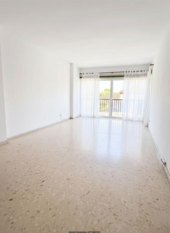 Venta de piso en Piso en Plaza de la Constitución, 16, Zona Puerto Deportivo, Fuengirola, Fuengirola
photo 1