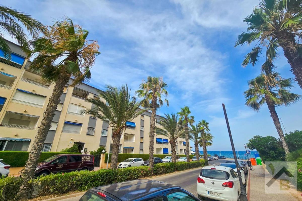 Venta de piso en Piso en Punta Prima, Torrevieja, Torrevieja
photo 4