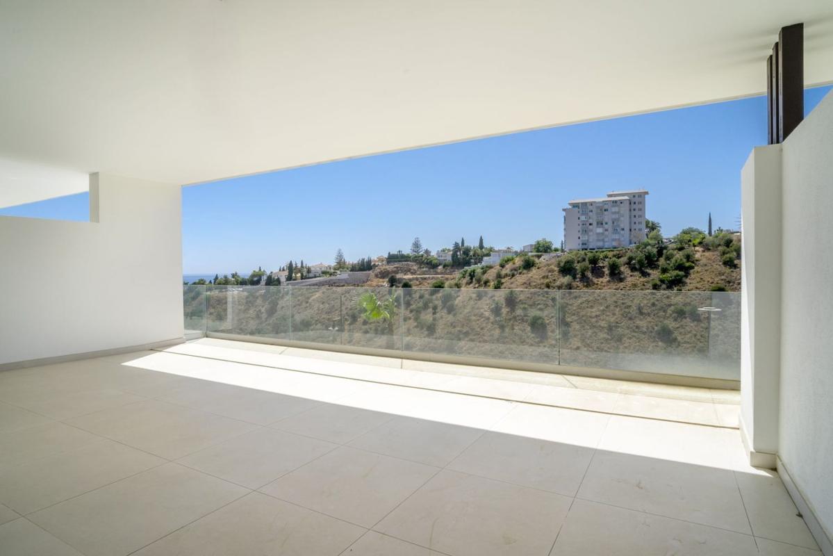 Продажа квартиры на Piso en Avenida Fuengirola, El Higuerón, Fuengirola, Фуэнхирола
photo 2