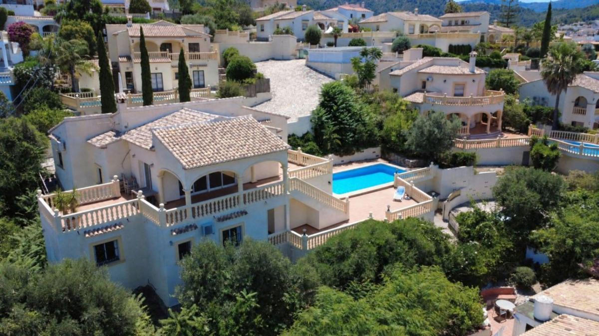 Продажа отдельного шале в Casa o chalet en Orba, Орба photo 2