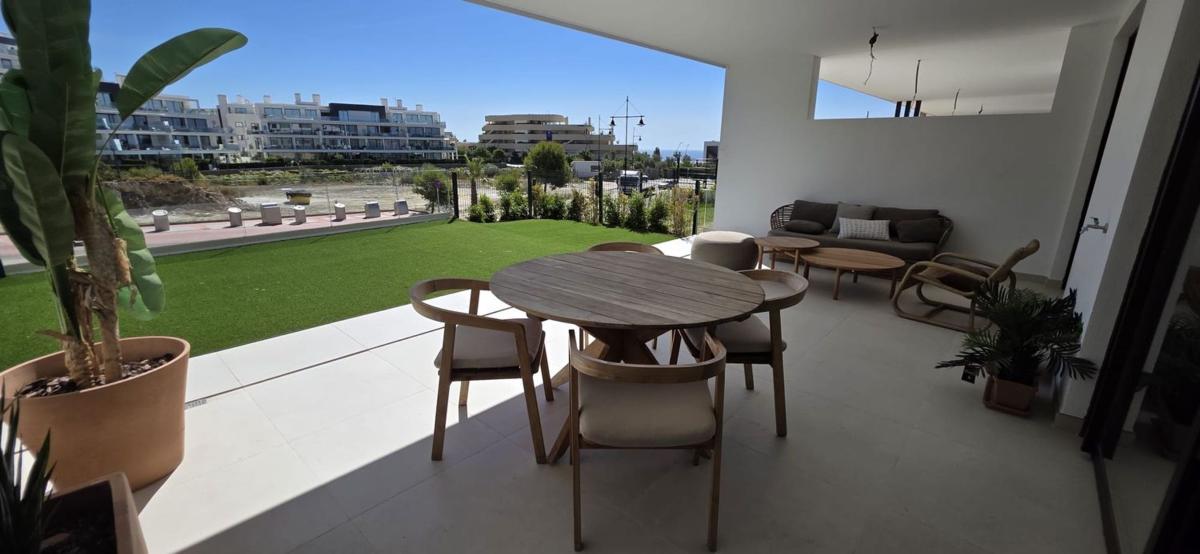 Venta de piso en Piso en Avenida Fuengirola s/n, El Higuerón, Fuengirola, Fuengirola
photo 1