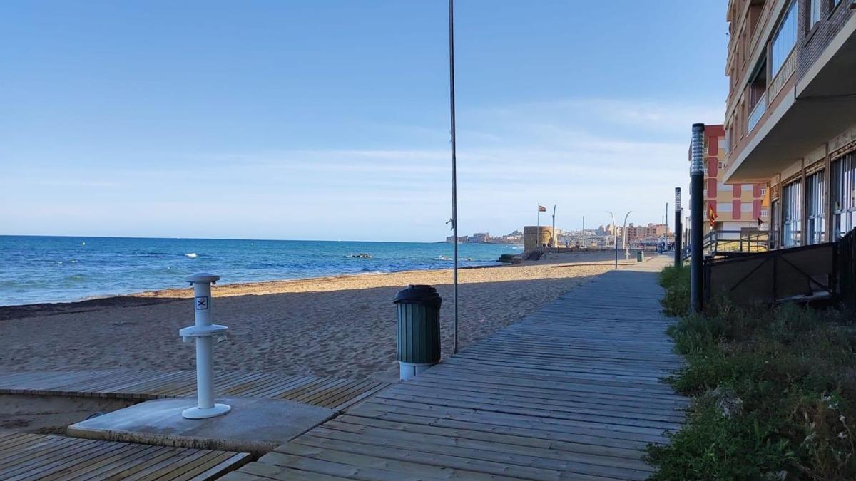 Venta de piso en Piso en Gaspar Perrelló, Torrevieja, Torrevieja
photo 1