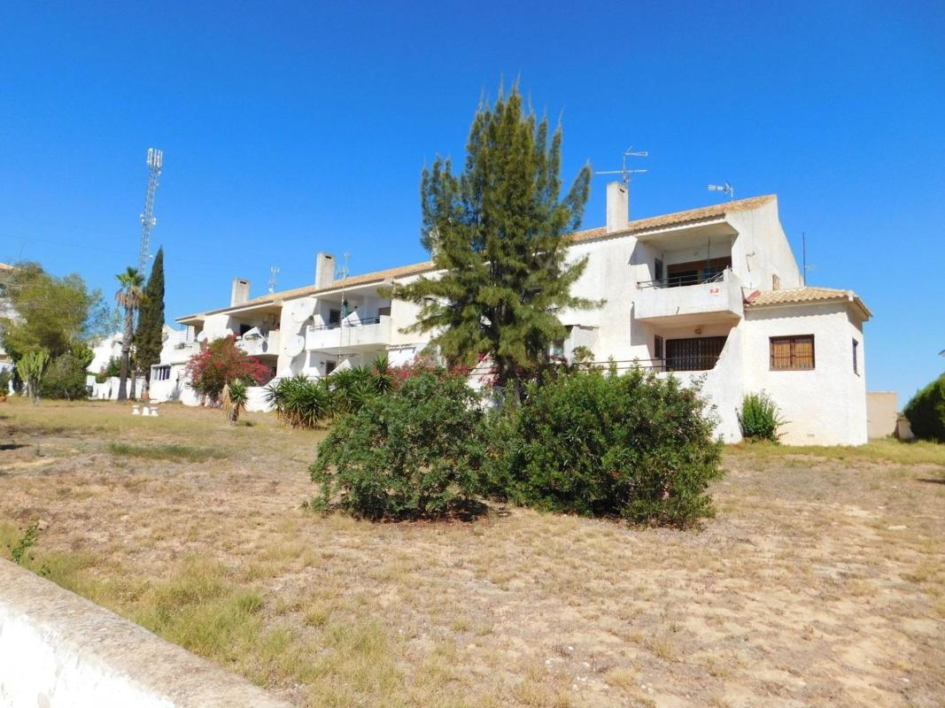 Venta de chalet independiente en Casa o chalet en Las Filipinas, Orihuela, Orihuela
photo 1