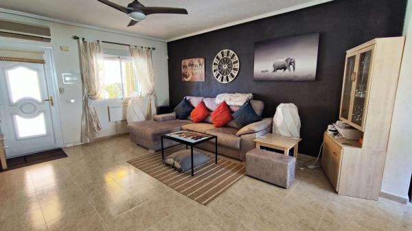 Частный шале на продаже в  Casa o chalet en La Fiesta, Rojales, Рохалес photo 3