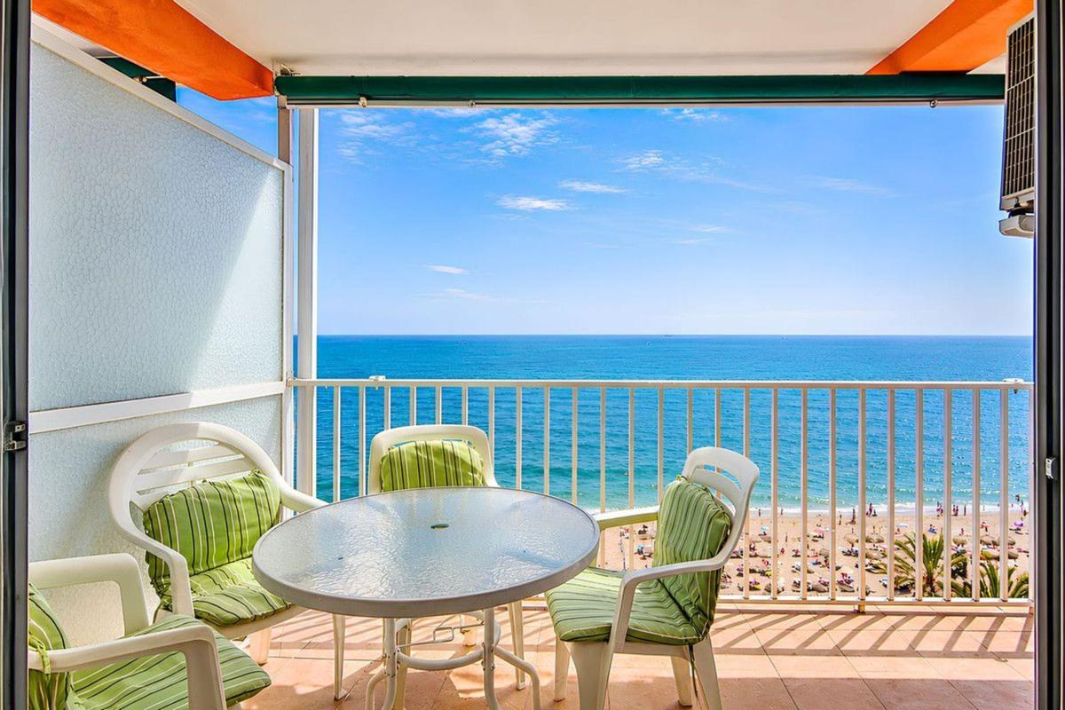 Sprzedaż mieszkania w Piso en Paseo Marítimo Rey de España, 18 a, Zona Puerto Deportivo, Fuengirola, Fuengirola
photo 1