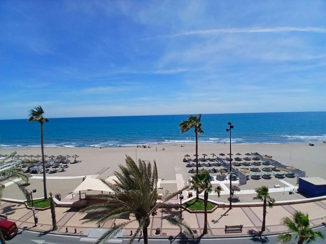 Venta de piso en Piso en Paseo Marítimo Rey de España, Las Gaviotas, Fuengirola, Fuengirola
photo 1