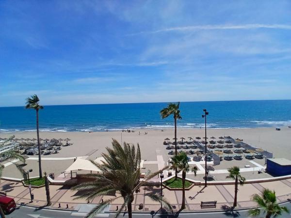 Sale of flat in Piso en Paseo Marítimo Rey de España, Las Gaviotas, Fuengirola, Fuengirola
photo 1