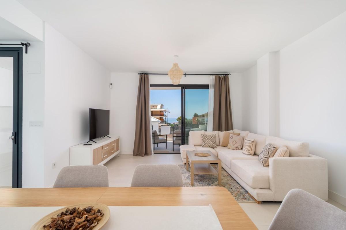 Venta de piso en Piso en Avenida Fuengirola, 10, El Higuerón, Fuengirola, Fuengirola
photo 1