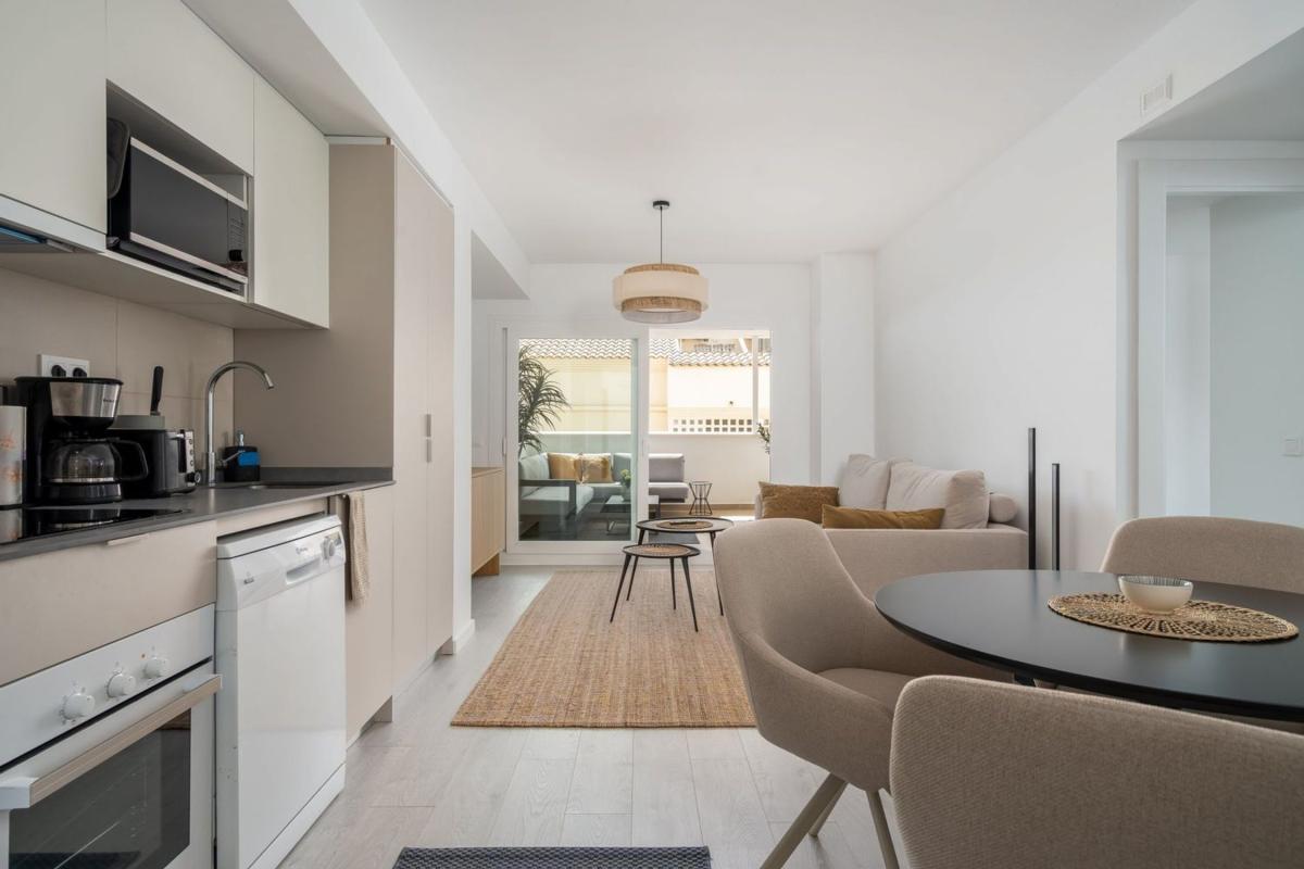 Venta de piso en Piso en Calle Pensamiento, 54, Torreblanca del Sol, Fuengirola, Fuengirola
photo 1