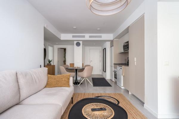 Venta de piso en Piso en Calle Pensamiento, 54, Torreblanca del Sol, Fuengirola, Fuengirola
thumbnail 2