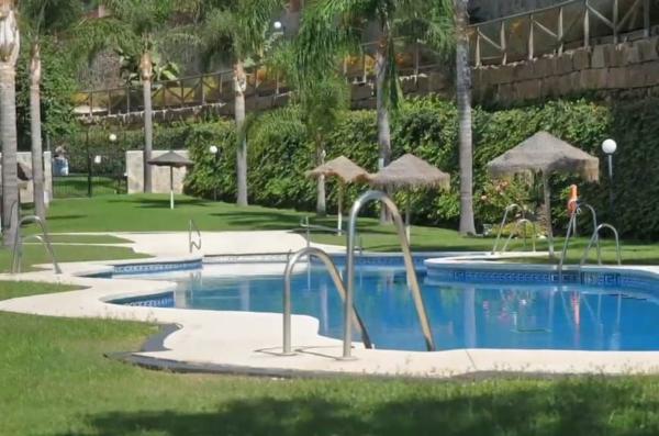 Venta de piso en Piso en Calle del Ficus, Torreblanca del Sol, Fuengirola, Fuengirola
thumbnail 2