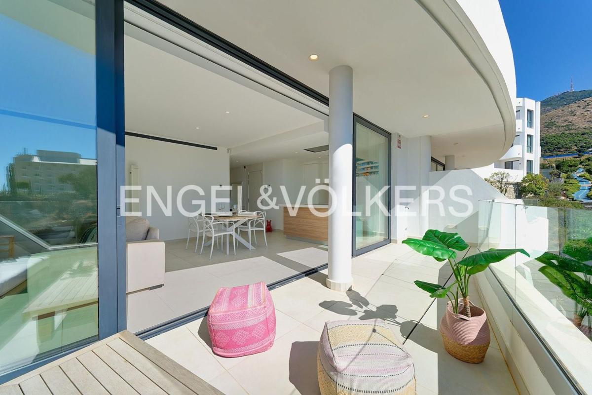 Venta de piso en Piso en Avenida 8 de Marzo, El Higuerón, Fuengirola, Fuengirola
photo 4