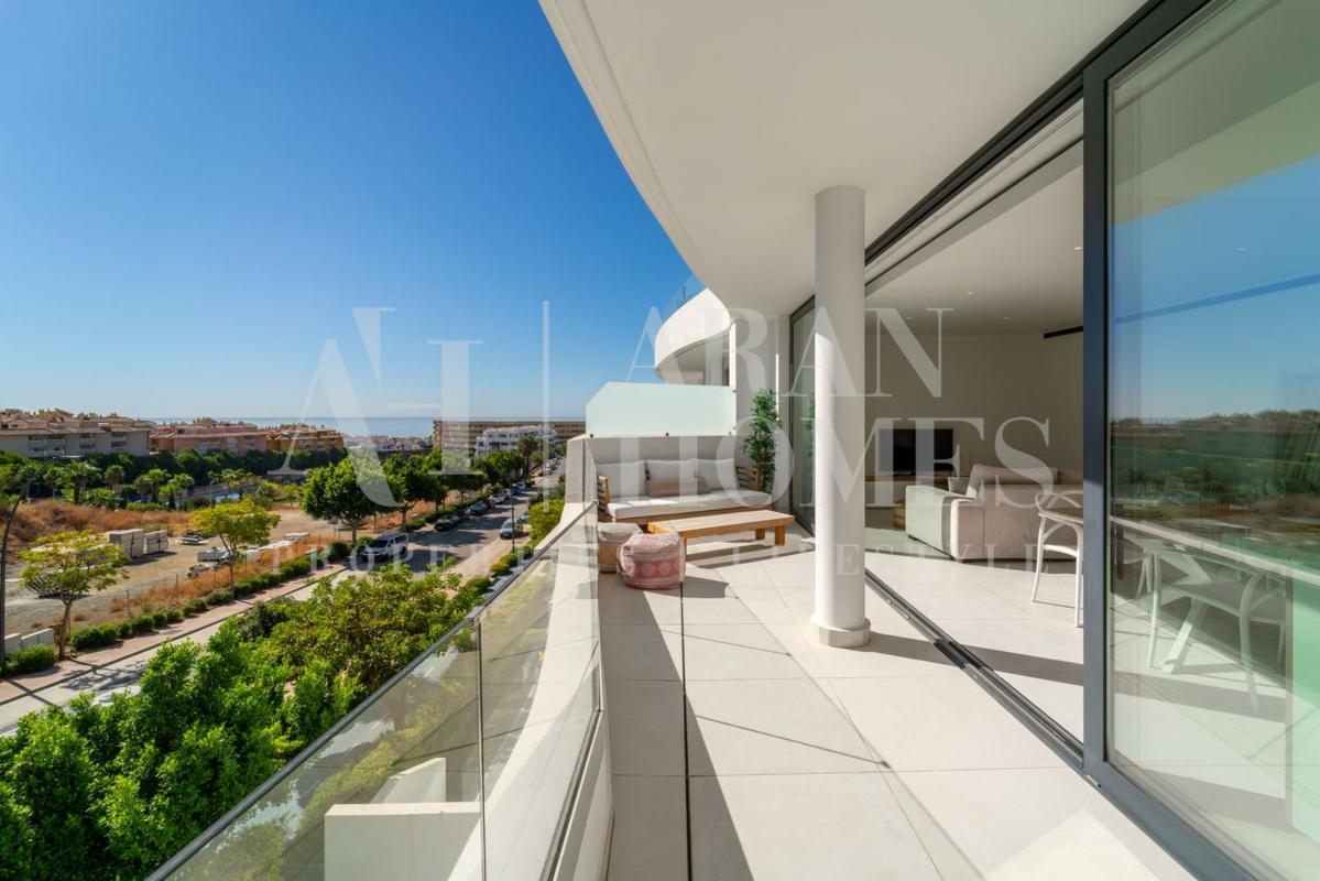 Sale of apartment in Piso en Avenida Fuengirola, El Higuerón, Fuengirola, Fuengirola
photo 2