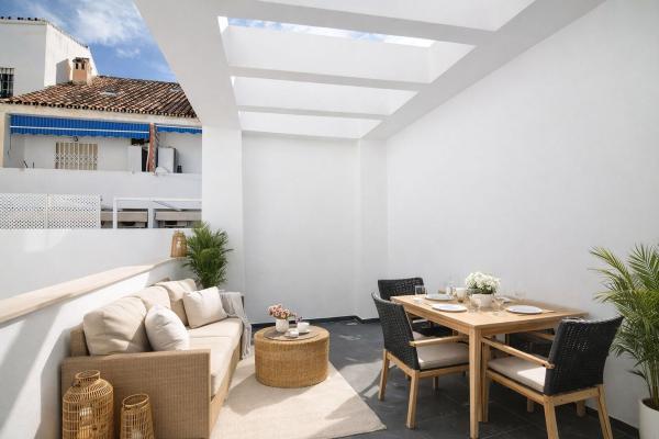 Venta de piso en Piso en Calle del Capitán, 3, Zona Puerto Deportivo, Fuengirola, Fuengirola
photo 1