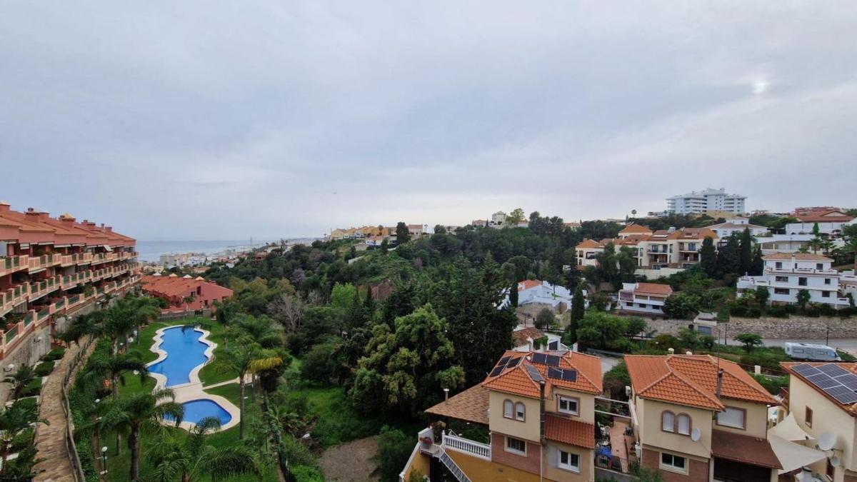Продажа дуплекса на Dúplex en Calle las Tórtolas, Torreblanca del Sol, Fuengirola, Фуэнхирола photo 5