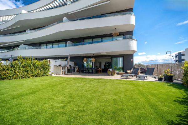 Venta de piso en Piso en Alicia, El Higuerón, Fuengirola, Fuengirola
photo 1