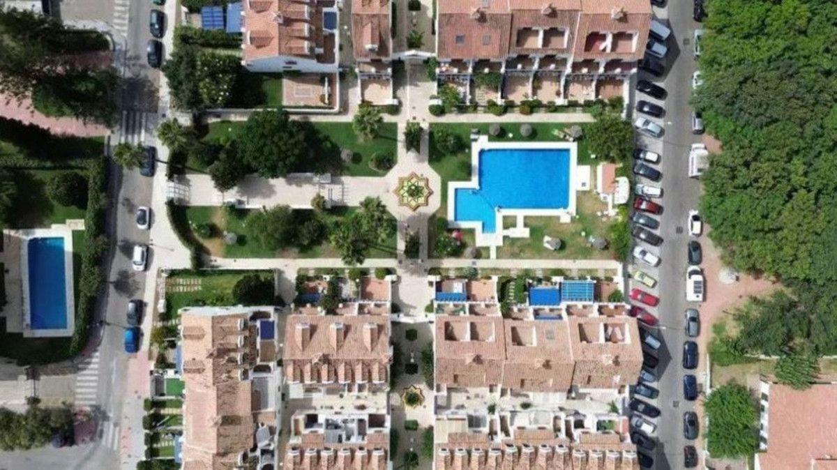 Venta de piso en Piso en Calle Churruca, 1, Zona Sohail, Fuengirola, Fuengirola
photo 5