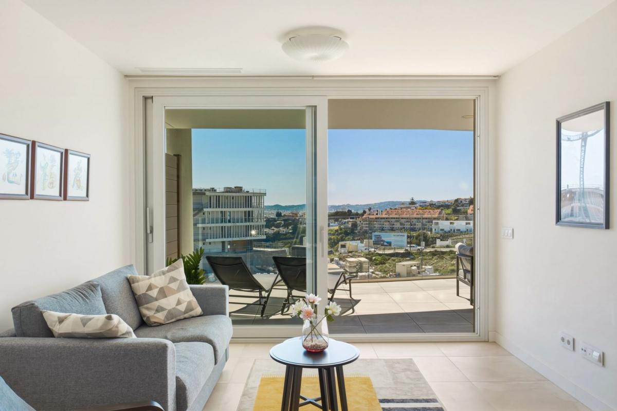 Venta de piso en Piso en CL Margarita Salas, 1, El Higuerón, Fuengirola, Fuengirola
photo 2