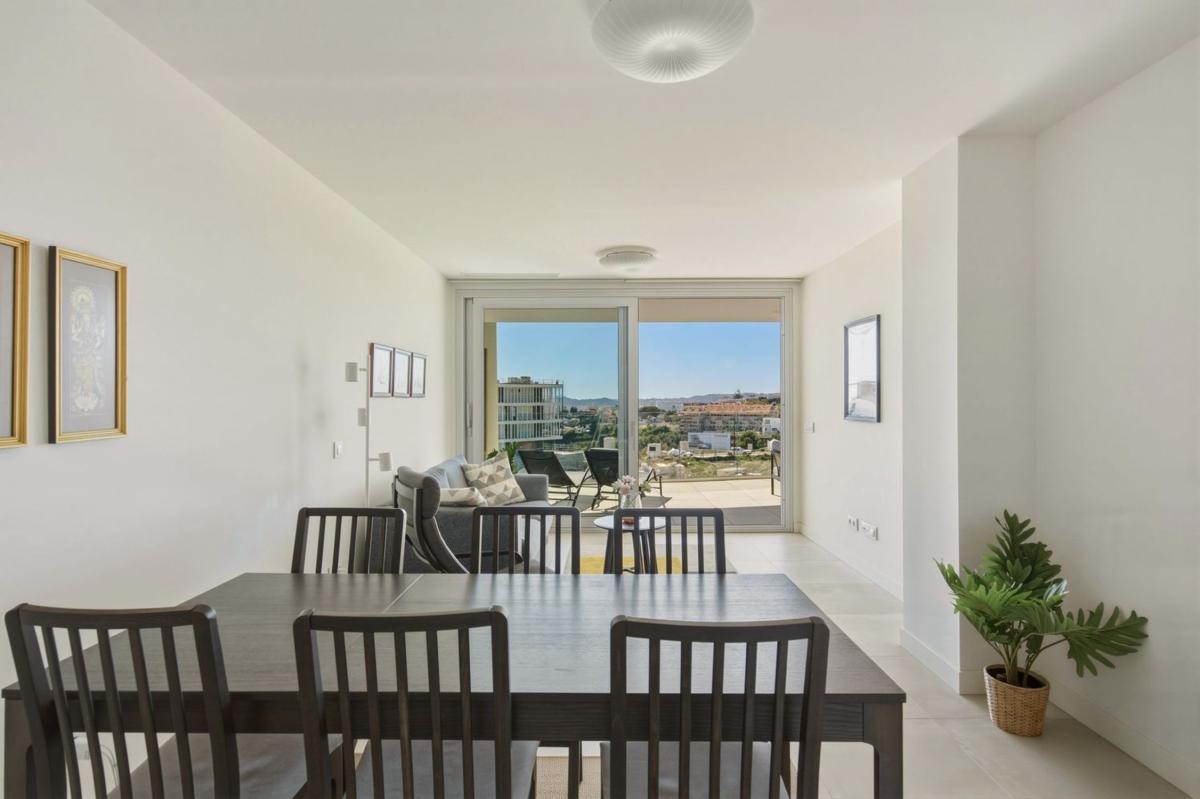 Venta de piso en Piso en CL Margarita Salas, 1, El Higuerón, Fuengirola, Fuengirola
photo 3