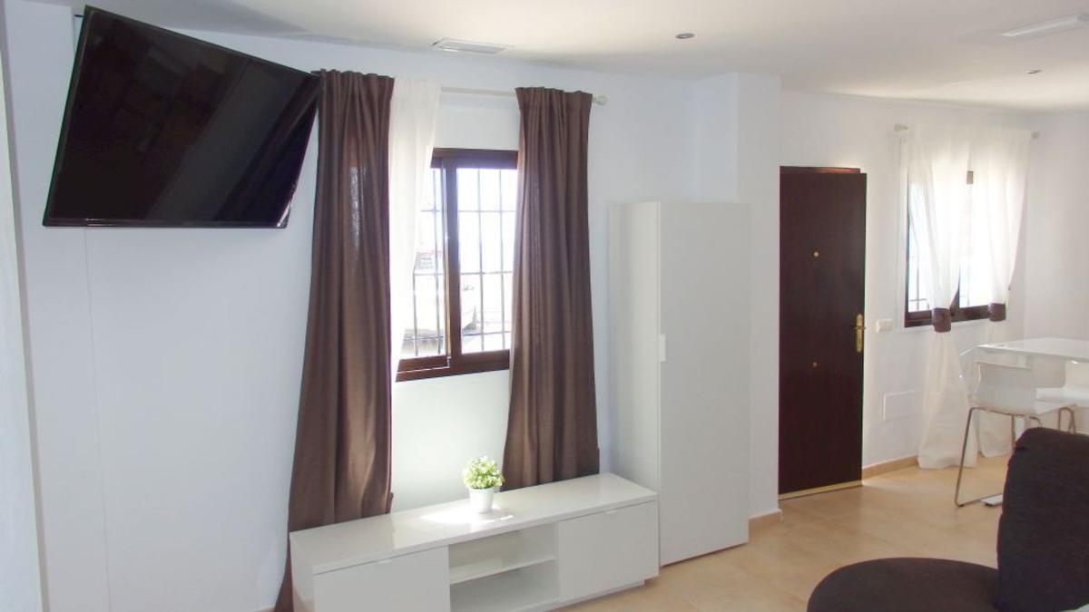 Venta de piso en Piso en Paseo Marítimo Rey de España, Las Gaviotas, Fuengirola, Fuengirola
photo 4