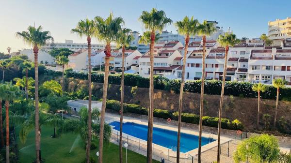 Sprzedaż mieszkania w Piso en Avenida de la Encarnación, Zona Sohail, Fuengirola, Fuengirola
photo 1